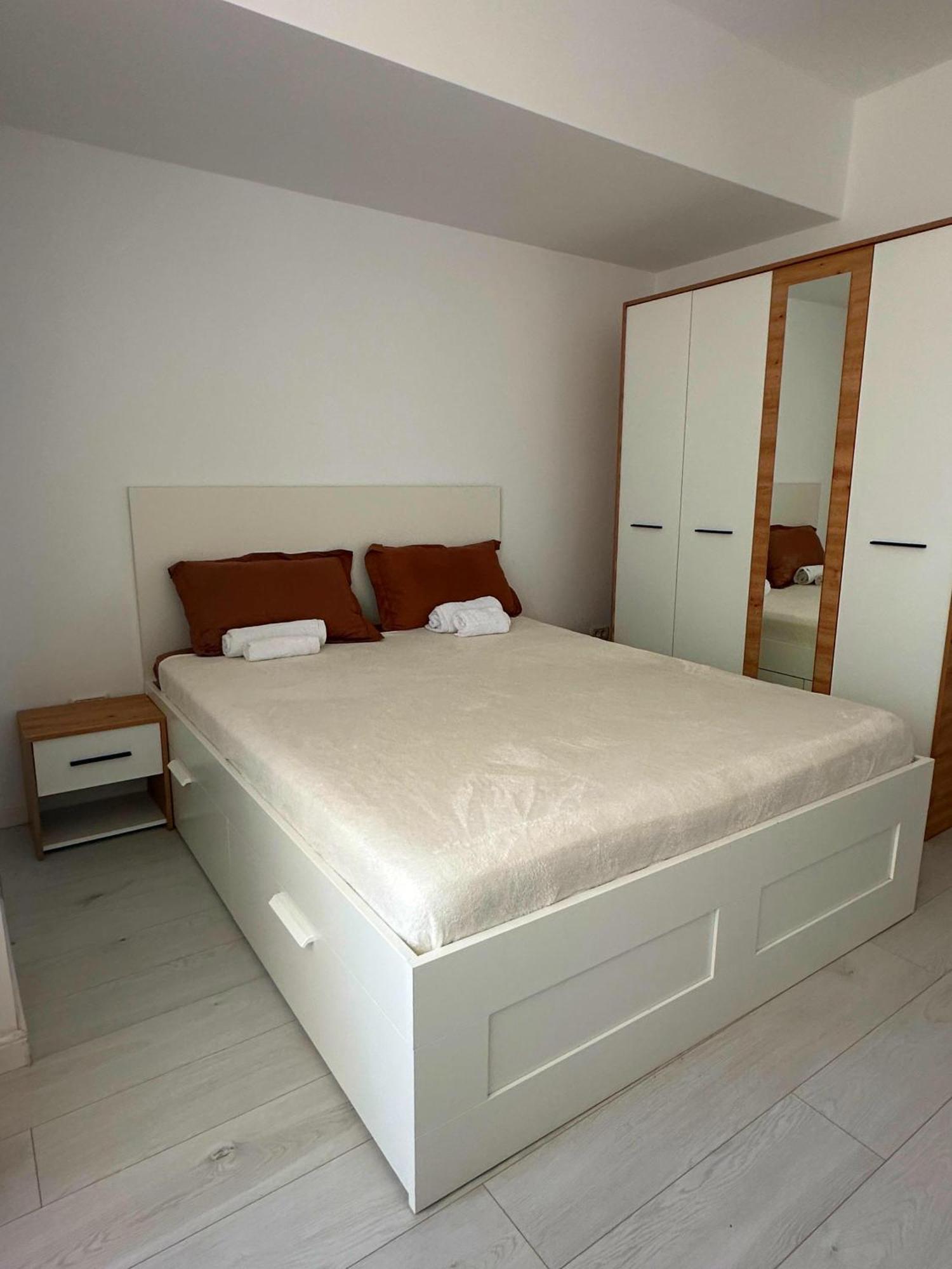 In Apart Hotel Bukarest Kültér fotó