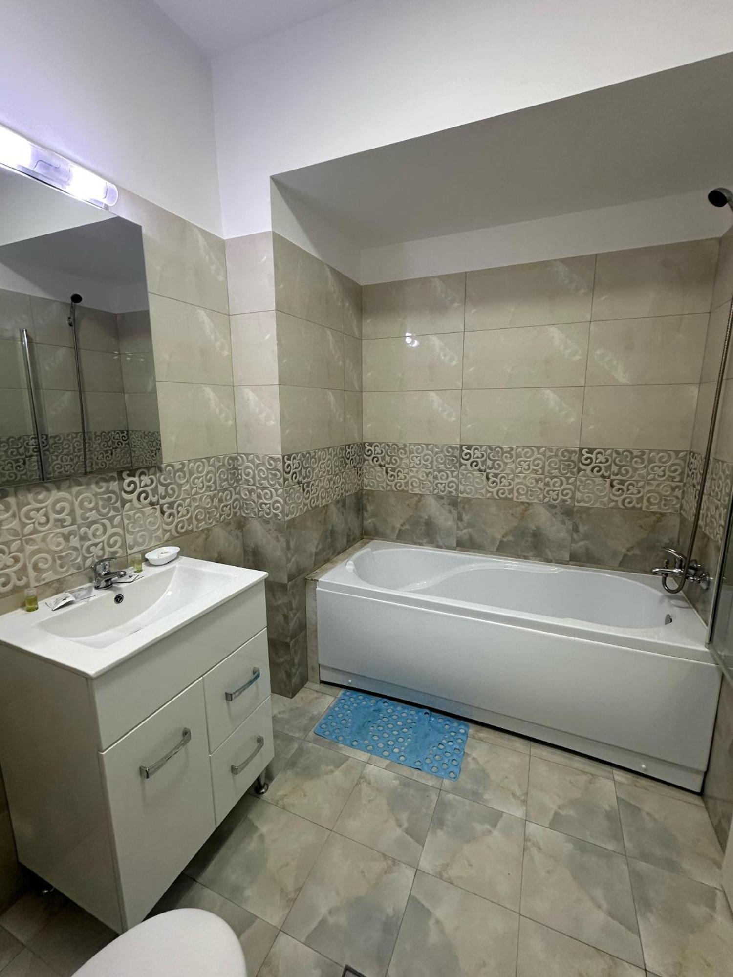 In Apart Hotel Bukarest Kültér fotó